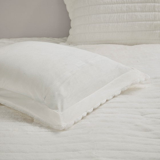 Amara Faux Fur Comforter Set