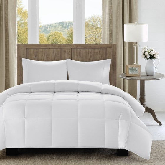 Winfield 300 TC Cotton Percale Luxury Down Alternative Comforter