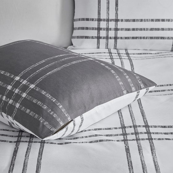 Pike 3 Piece Plaid Reversible Duvet Cover Set